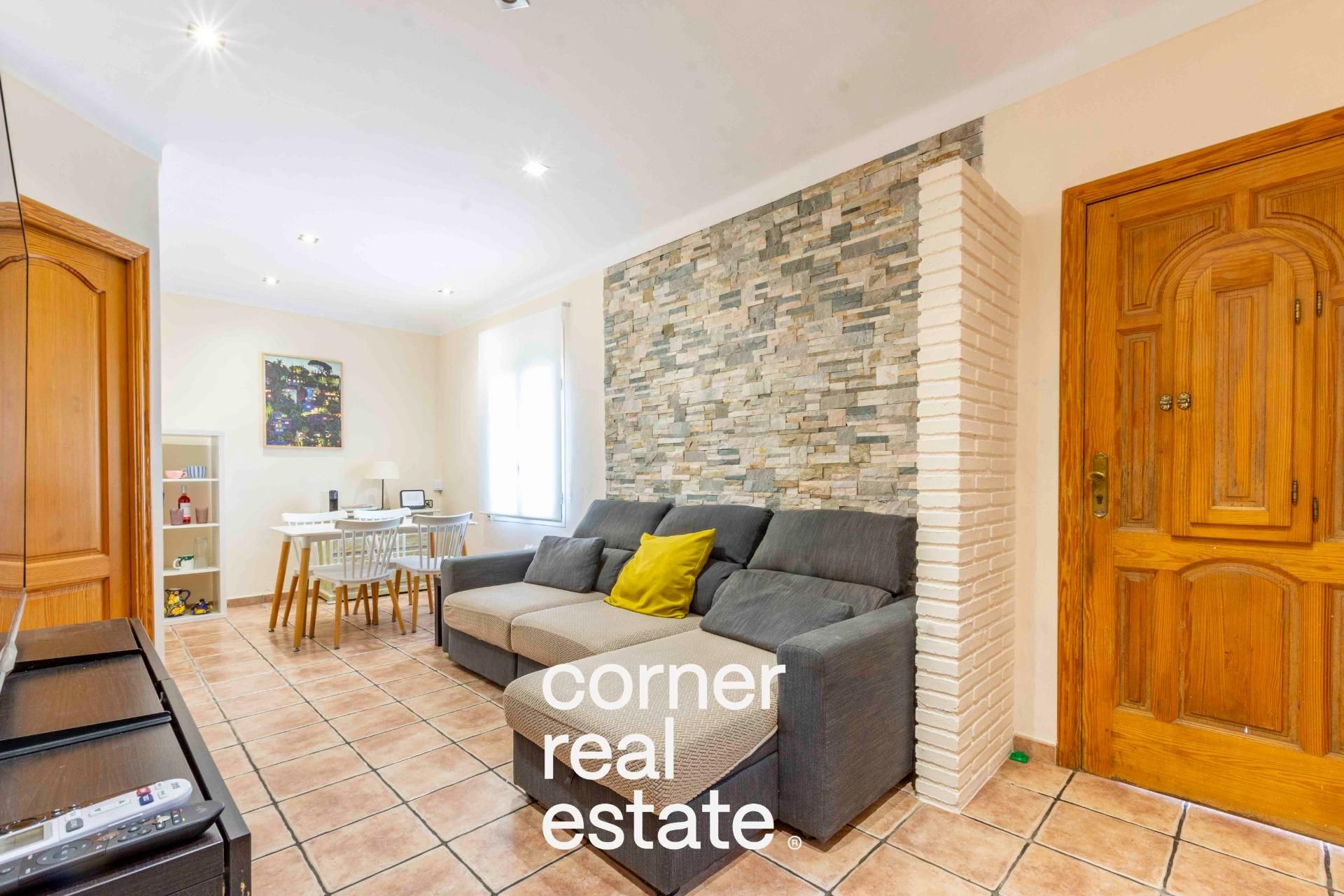 Exterior view of Flat for sale in Sant Cugat del Vallès  with Air Conditioner, Private garden and Terrace