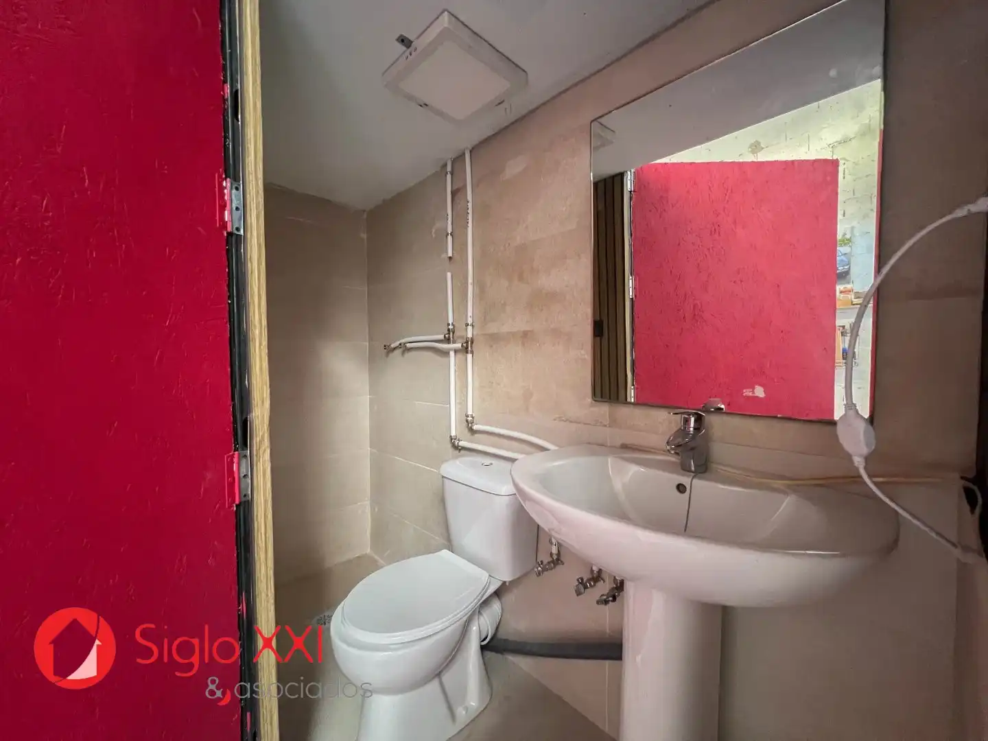 Baño de Nave industrial en venta en Vila-real