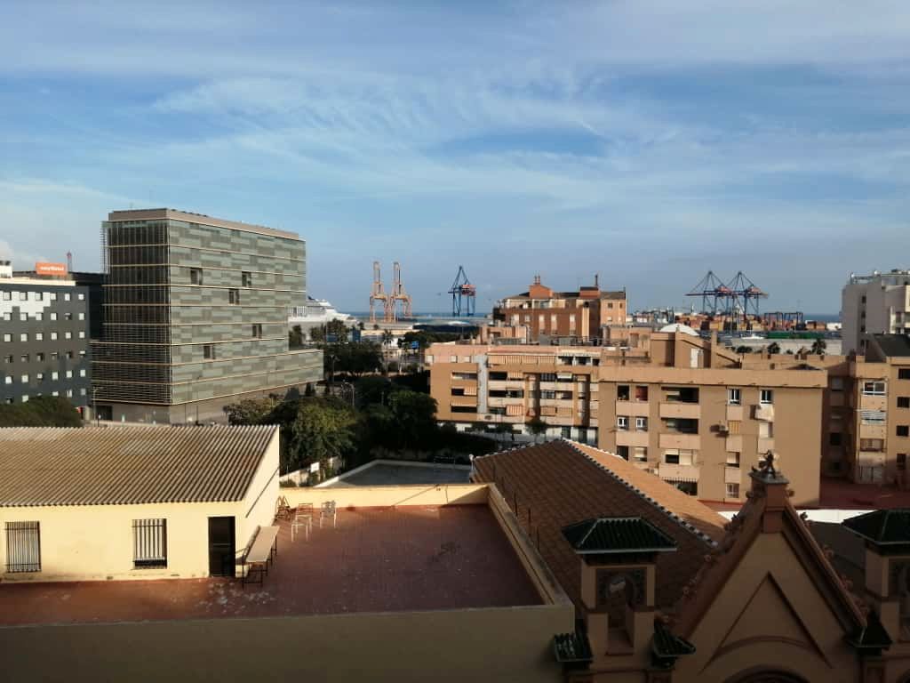 Flat to share in Calle Fernán Núñez, Parque Ayala - Jardín de la Abadía - Huelín , Carretera de Cádiz