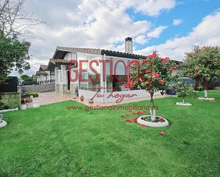 Jardí de Casa o xalet en venda en Argoños  amb Calefacció, Jardí privat i Terrassa