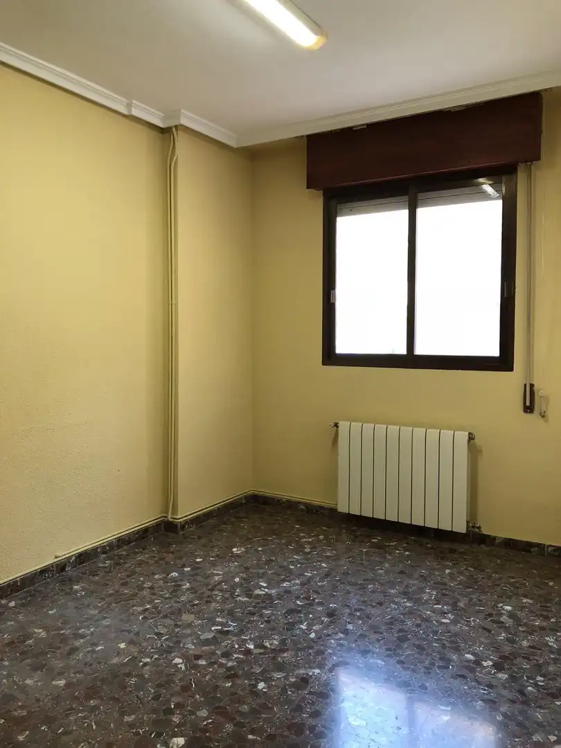 Dormitori de Pis en venda en Mogente / Moixent amb Aire condicionat, Calefacció i Traster