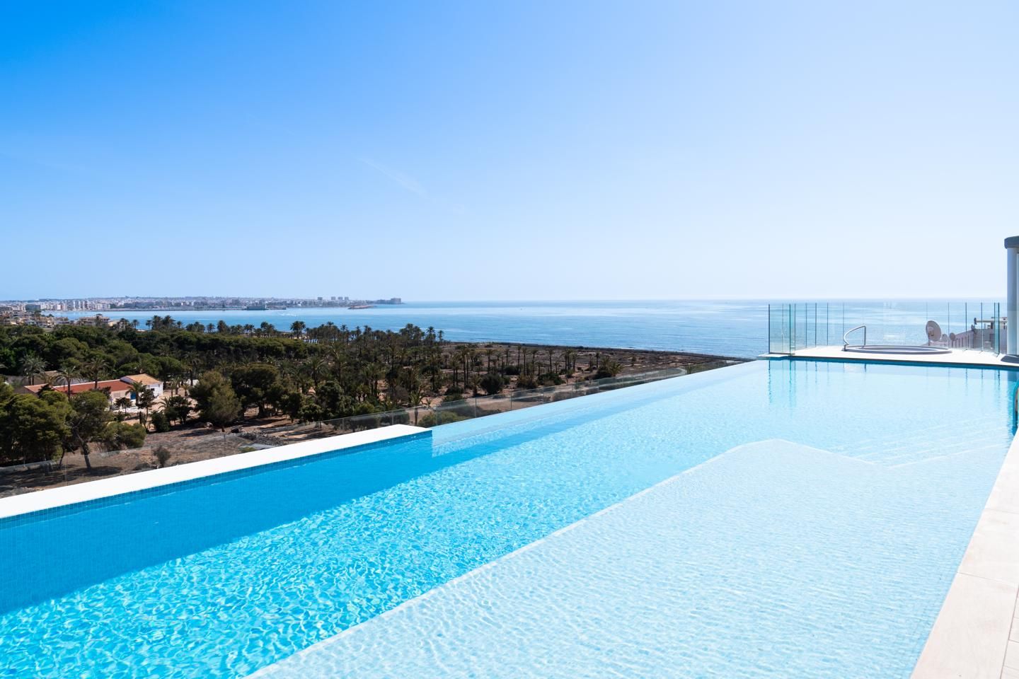 Piscina de Pis en venda en Torrevieja amb Aire condicionat, Terrassa i Piscina