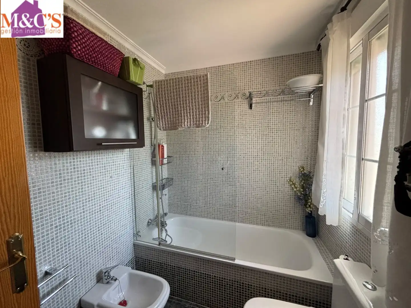 Bany de Casa o xalet en venda en Puertollano amb Aire condicionat, Calefacció i Piscina