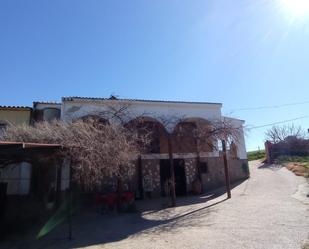 Vista exterior de Casa o xalet en venda en Cáceres Capital amb Aire condicionat, Terrassa i Piscina