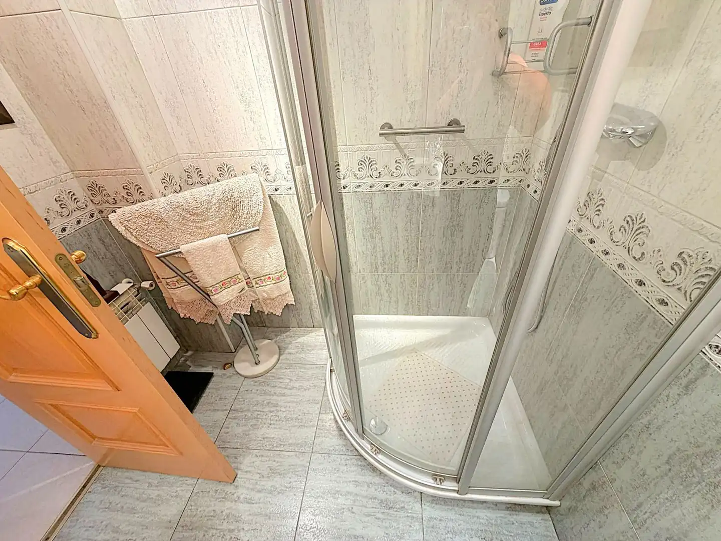 Bathroom of Flat for rent in Vitoria - Gasteiz  with Heating, Terrace and Furnished