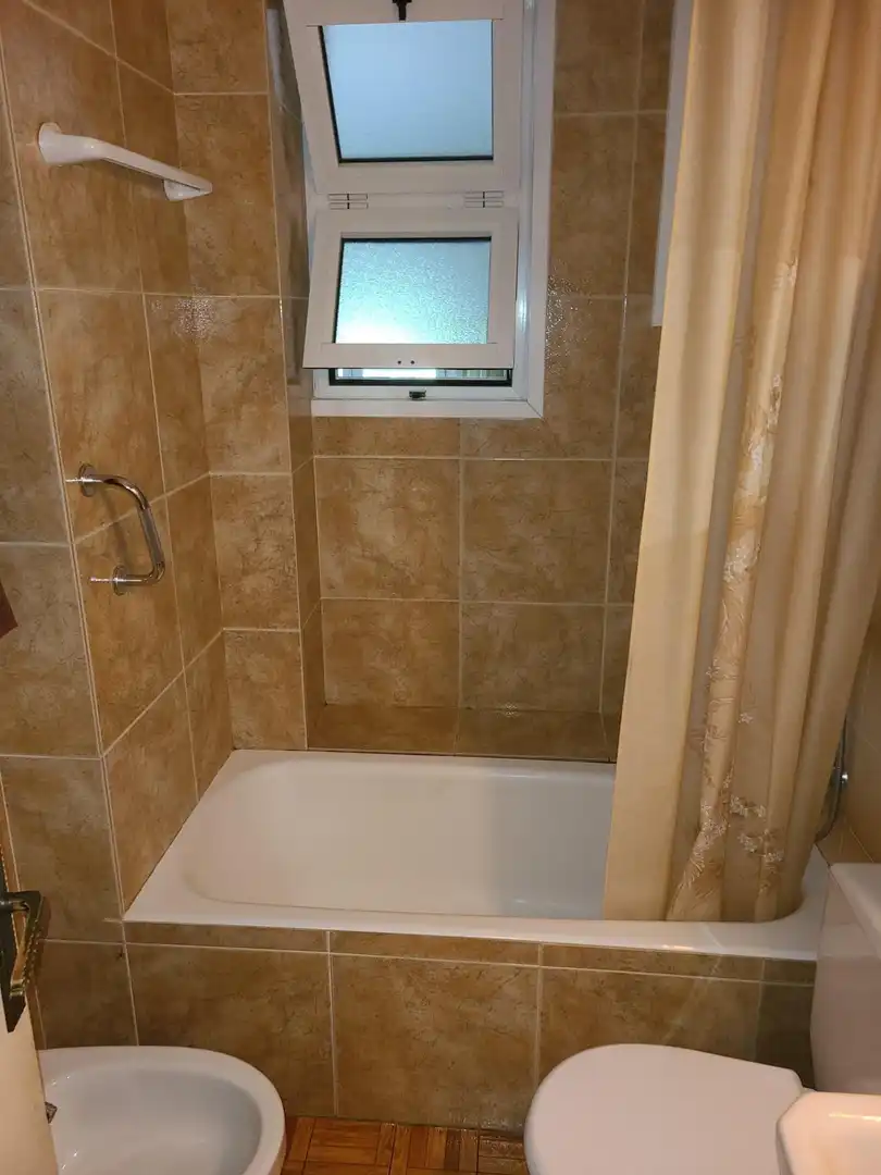 Bany de Casa o xalet en venda en Llançà amb Calefacció, Terrassa i Traster