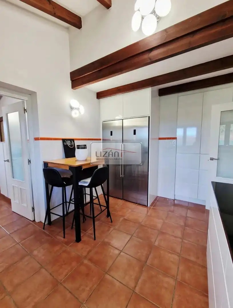Cocina de Casa o chalet en venta en Villaquilambre con Calefacción, Jardín privado y Terraza