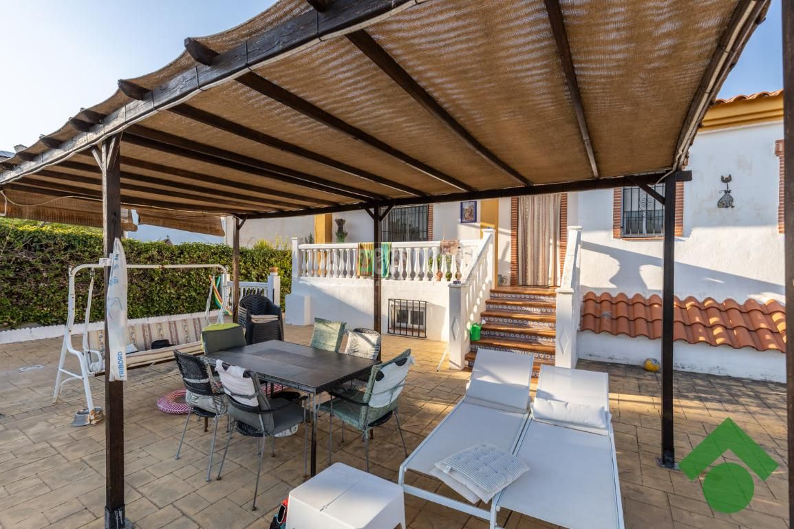 Jardí de Casa o xalet en venda en Atarfe amb Terrassa
