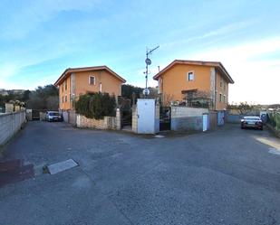 Vista exterior de Finca rústica en venda en Arnuero amb Balcó