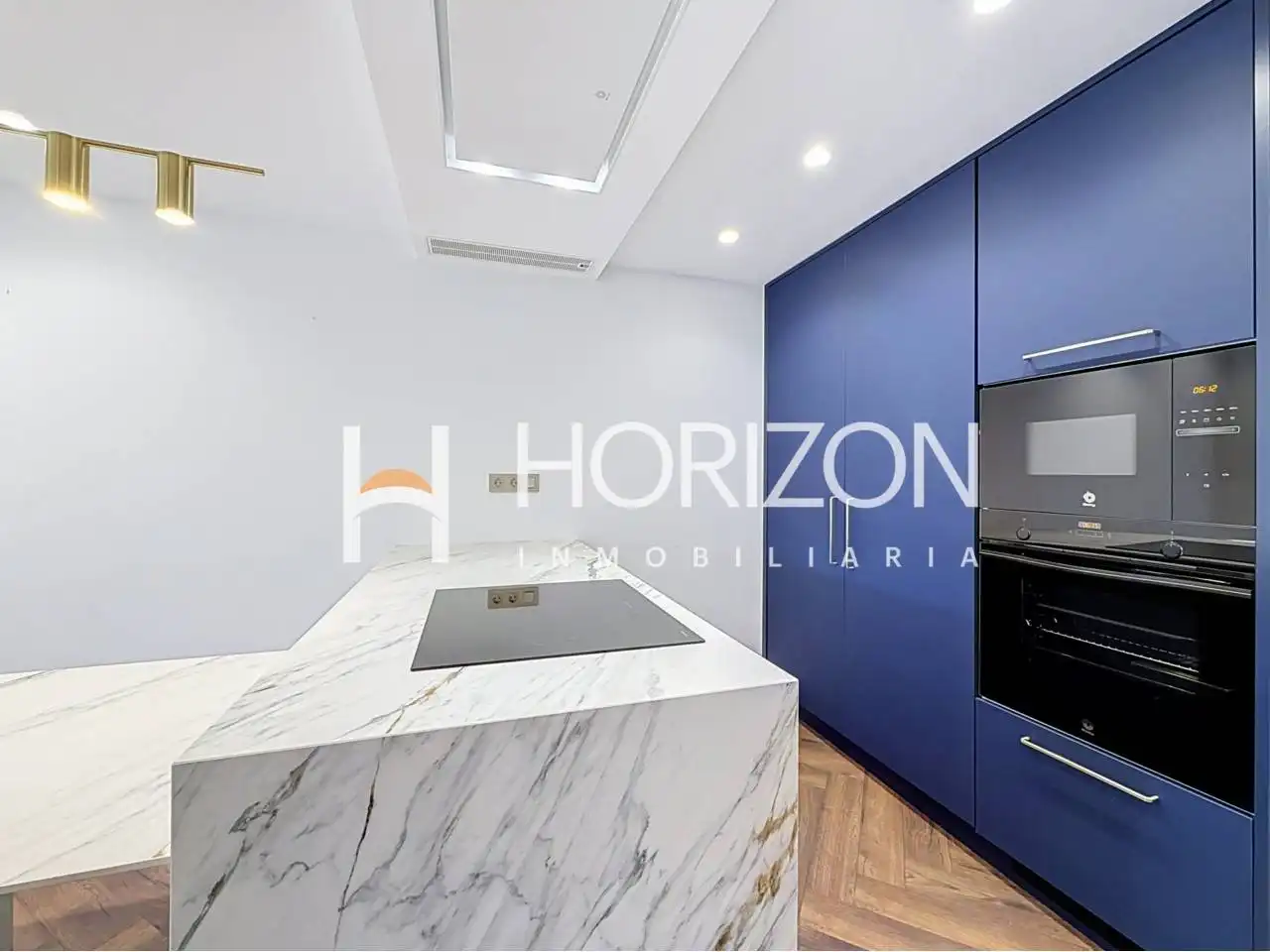 Kitchen of Flat for sale in Barcelona  with Air Conditioner, Heating and Parquet flooring