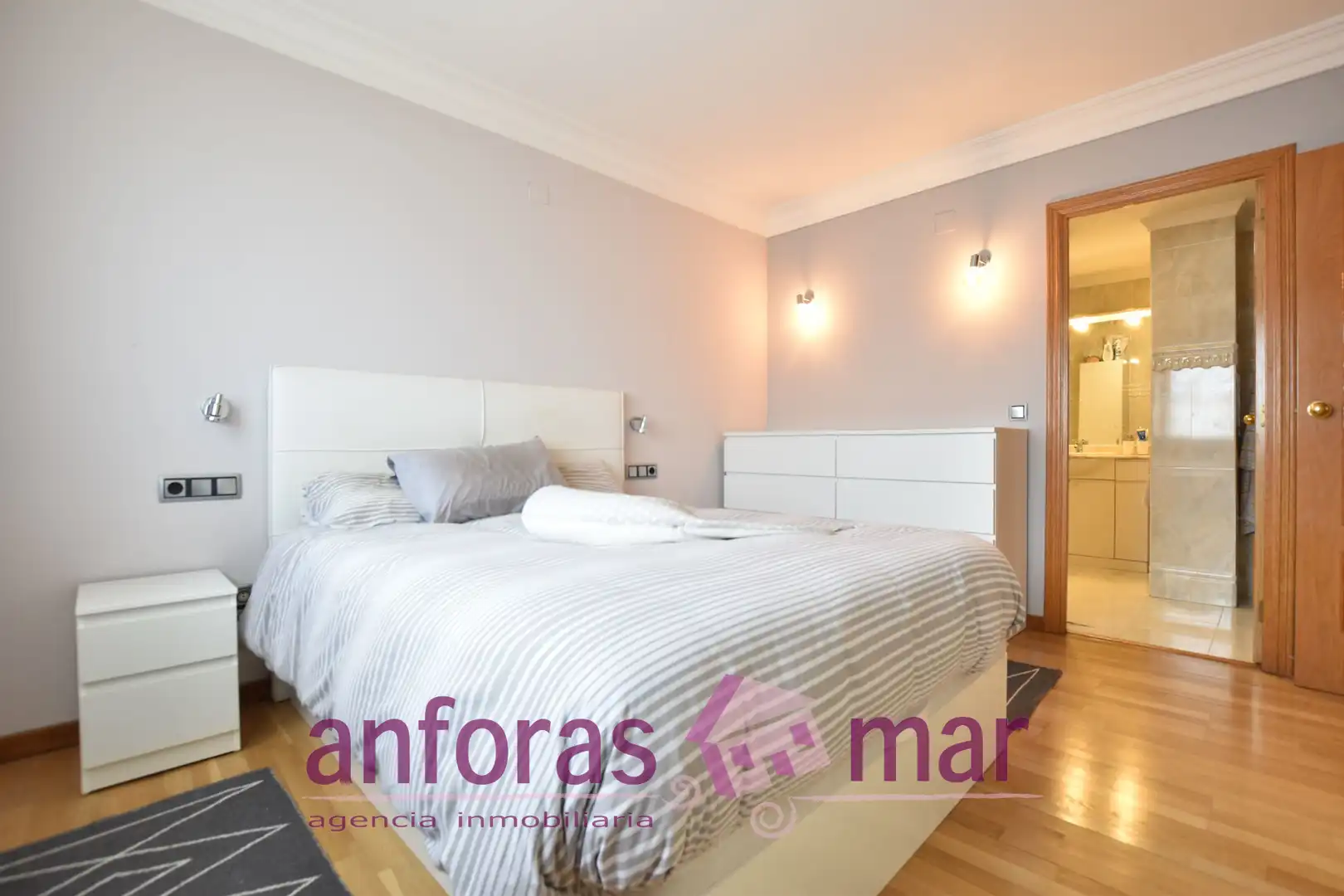Schlafzimmer von Wohnung zum Verkauf in Tarragona mit Klimaanlage, Heizung und Terrasse