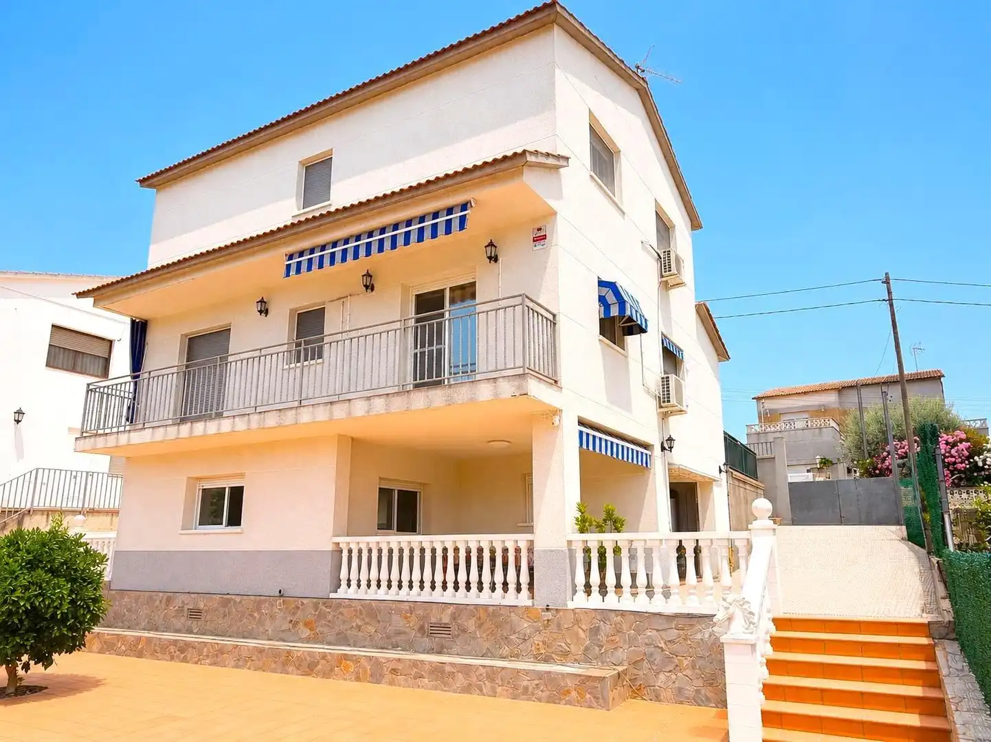 Maison avec terrasse à vendre à Carrer Carrer Penedès