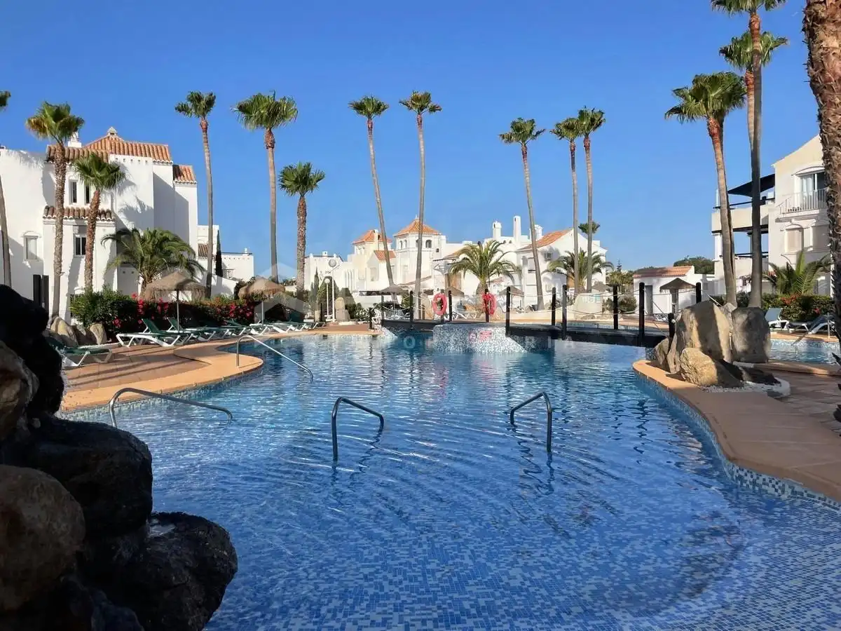 Apartamento con piscina en venta en Avenida GOLF CENTER (U), imagen 12