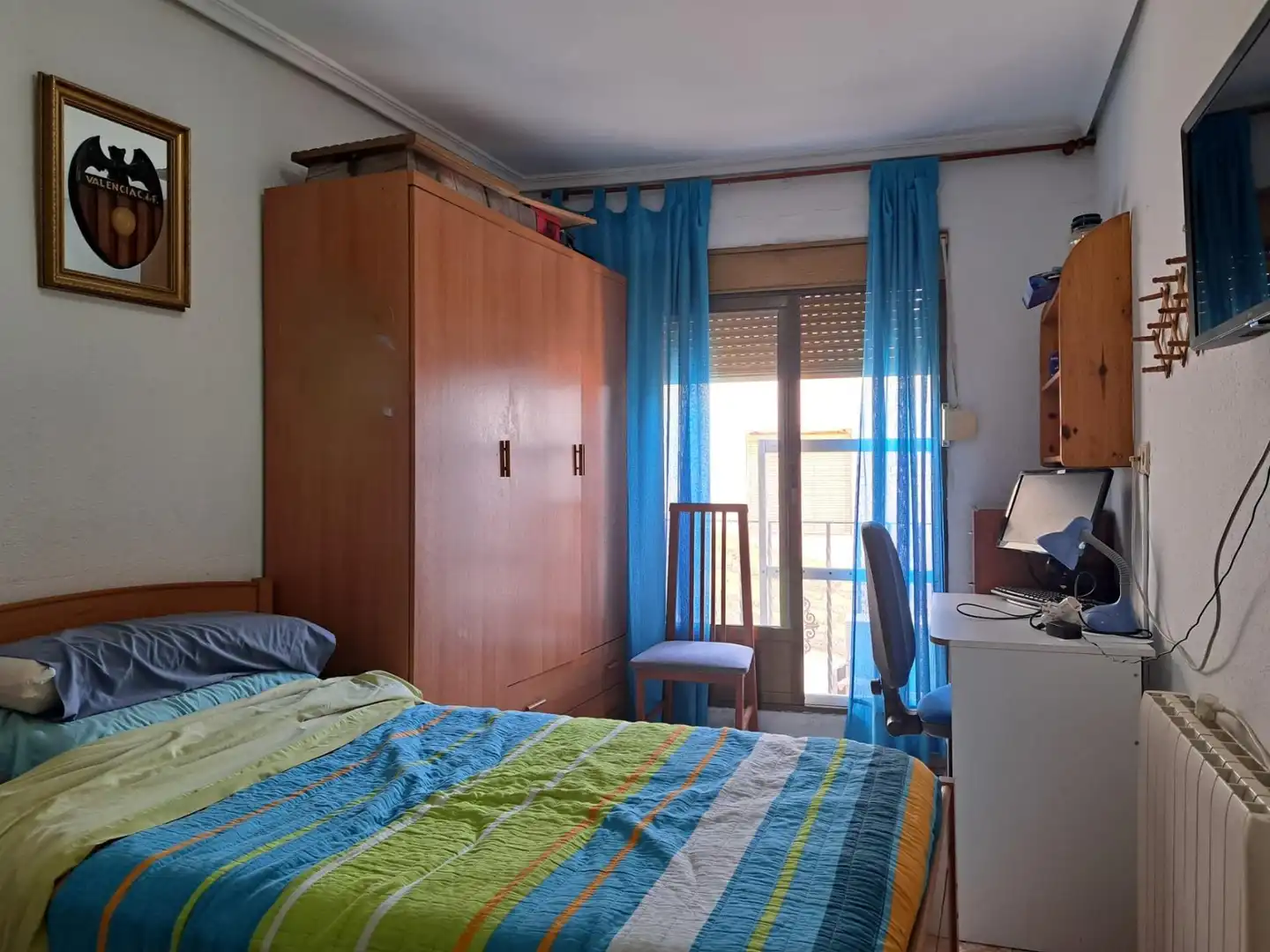 Bedroom of Houses for sale in Requena