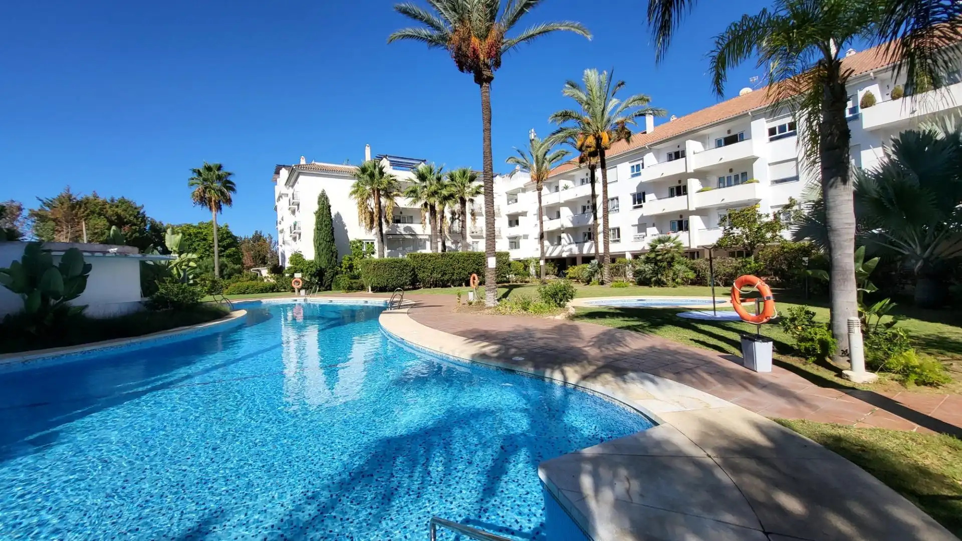 Apartamento con terraza en venta en Nueva Andalucía, imagen 45