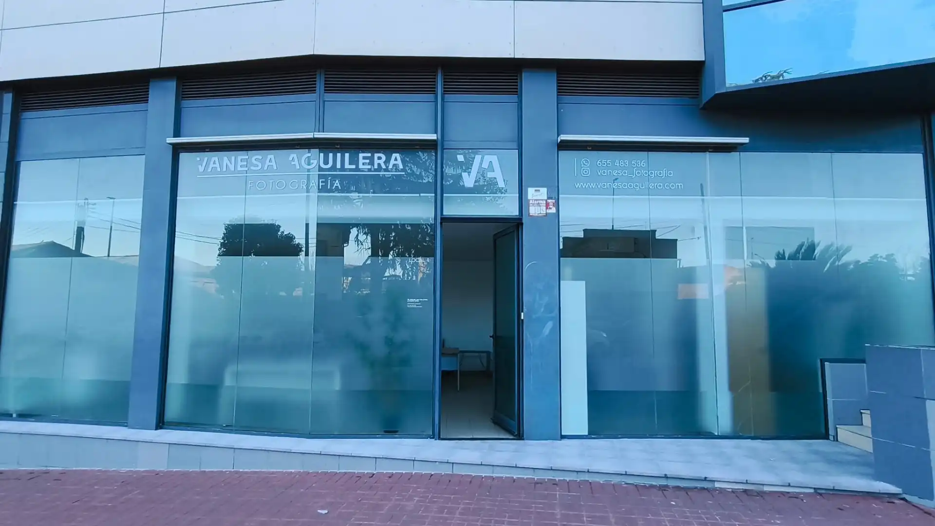 Außenansicht von Geschaftsraum zur Miete in Ripollet mit Klimaanlage, Heizung und Möbliert