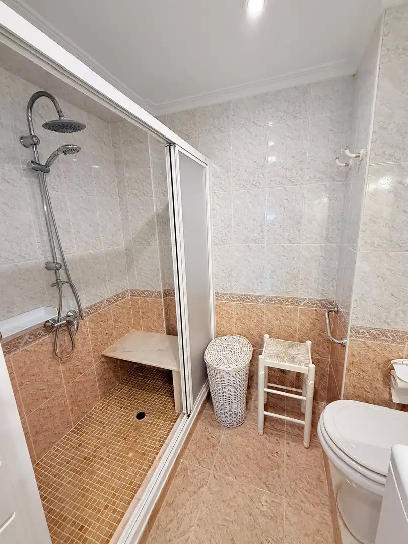 Bany de Apartament de lloguer en La Pobla de Farnals