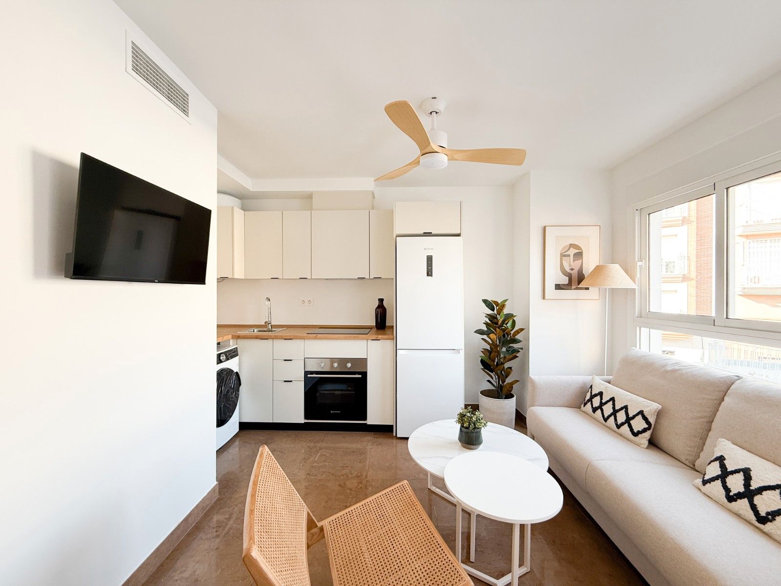 Living room of Apartment for sale in Águilas  with Air Conditioner, Heating and Furnished
