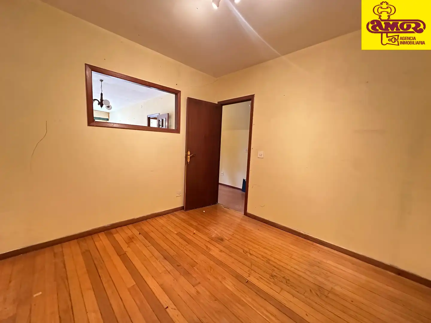 Piso en venta en Santiago de Compostela  con Trastero
