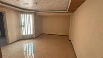 Sala d'estar de Pis en venda en Rafelbuñol / Rafelbunyol amb Terrassa i Balcó