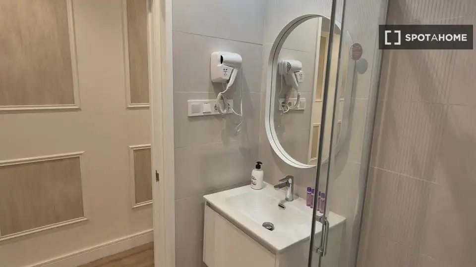 Flat with terrace to rent in Arganzuela, imagen 9