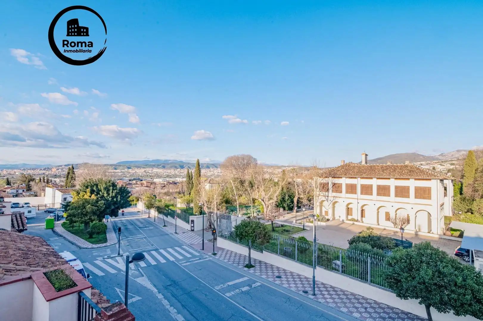 Vista exterior de Ático en venta en La Zubia con Aire acondicionado, Calefacción y Terraza
