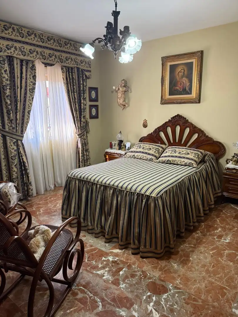 Habitación de Casa adosada en venta en Algeciras