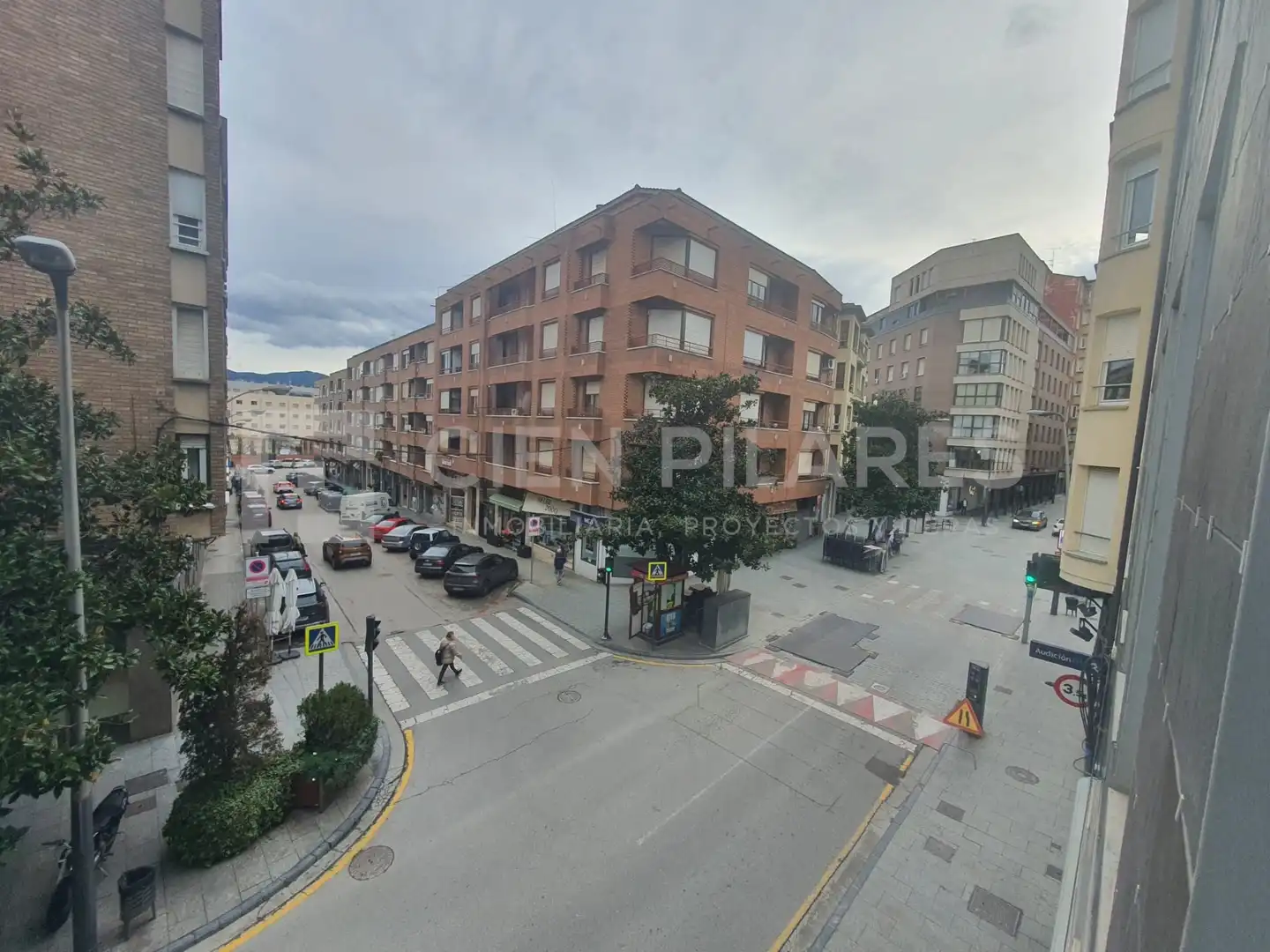 Flat with lift for sale in CL. JUAN CARLOS I