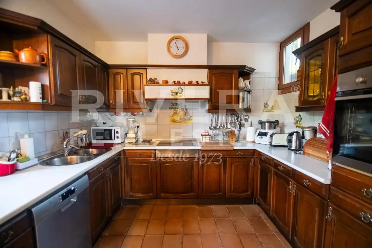 Cocina de Casa o chalet en venta en Vigo  con Calefacción, Jardín privado y Terraza