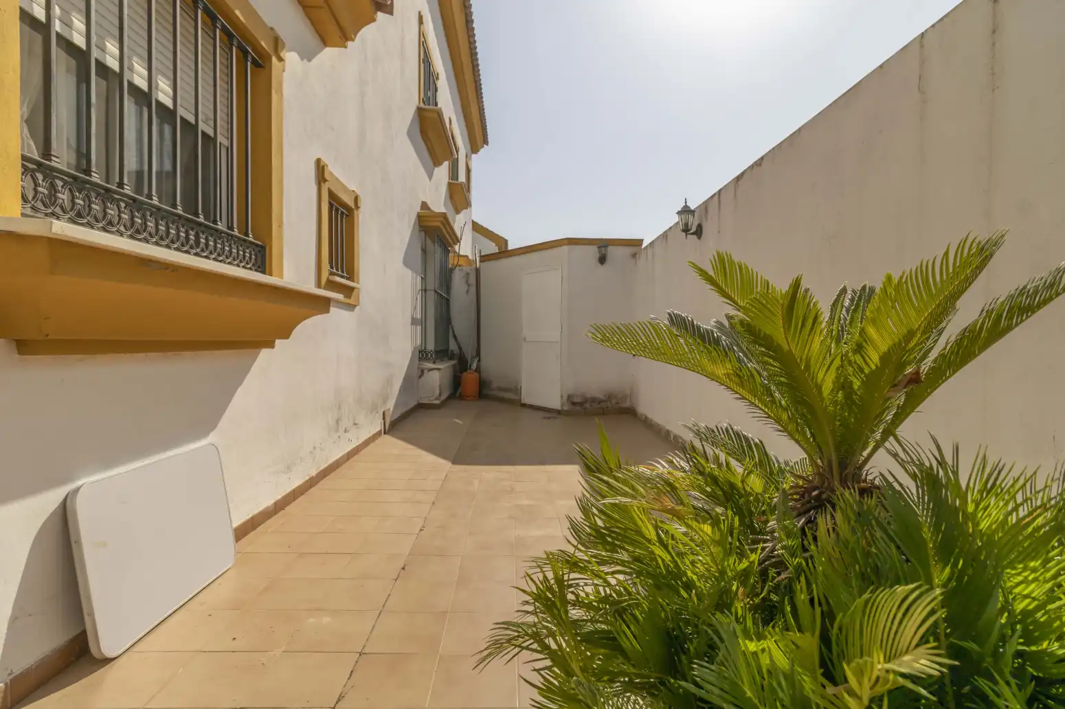 Terrassa de Casa adosada en venda en Gines amb Aire condicionat, Jardí privat i Terrassa
