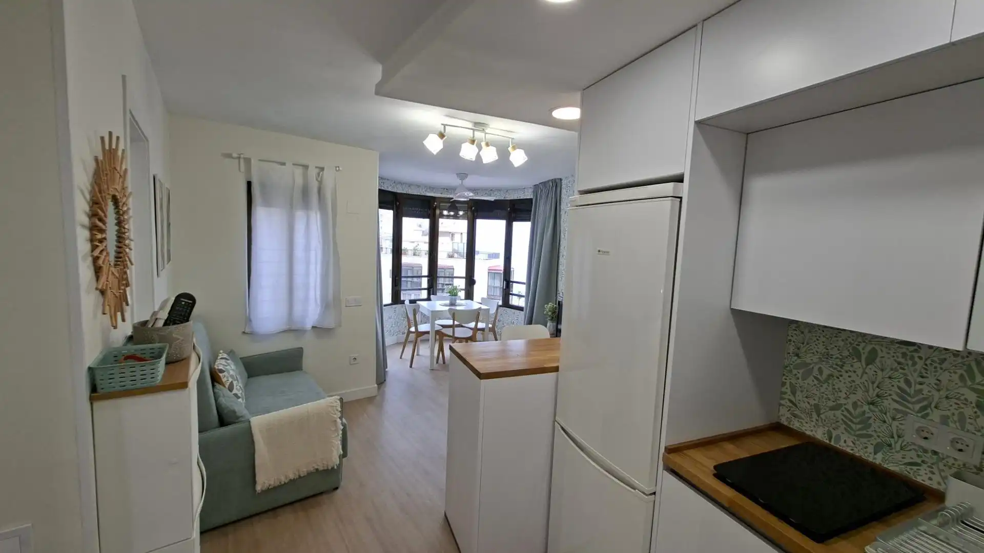Bedroom of Apartments for sale in Benidorm  with Heating, Furnished and Community pool