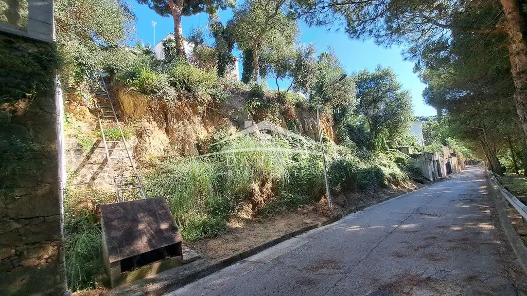 Grundstücke und Bauplätze zum Verkauf in Santa María de Llorell, imagen 3