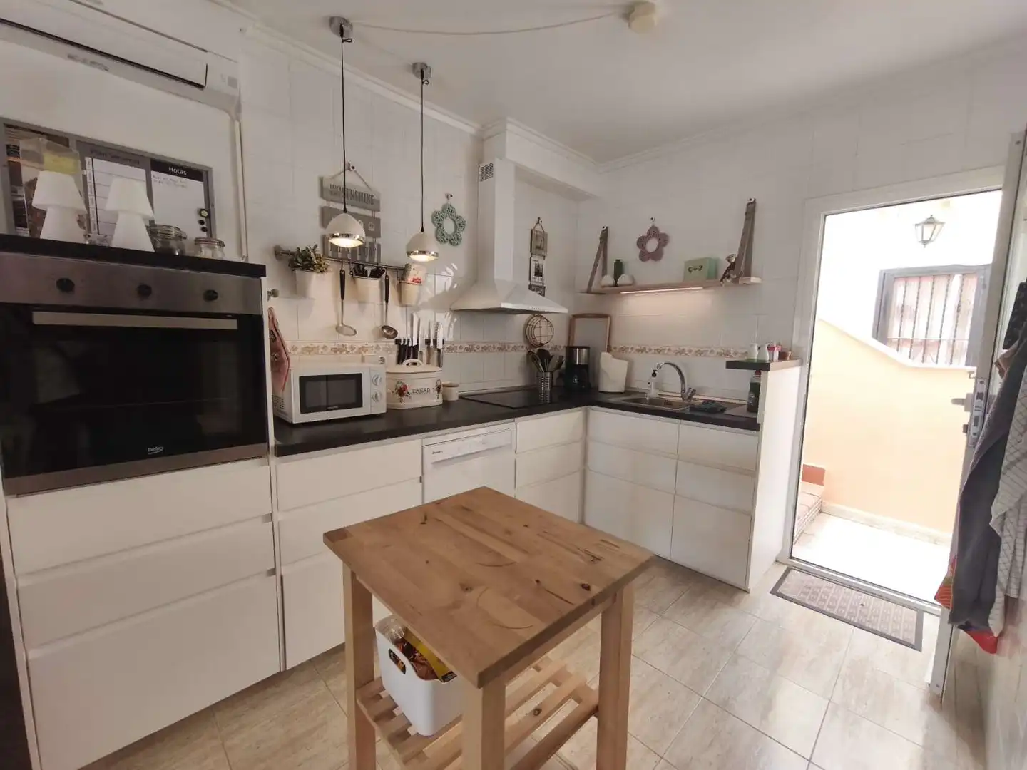 Cuina de Apartament en venda en Orihuela amb Aire condicionat, Moblat i Internet