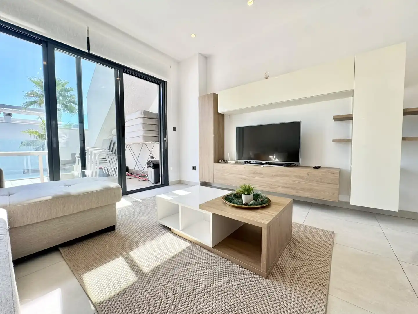 Penthouse with pool to rent in El Raso, imagen 9