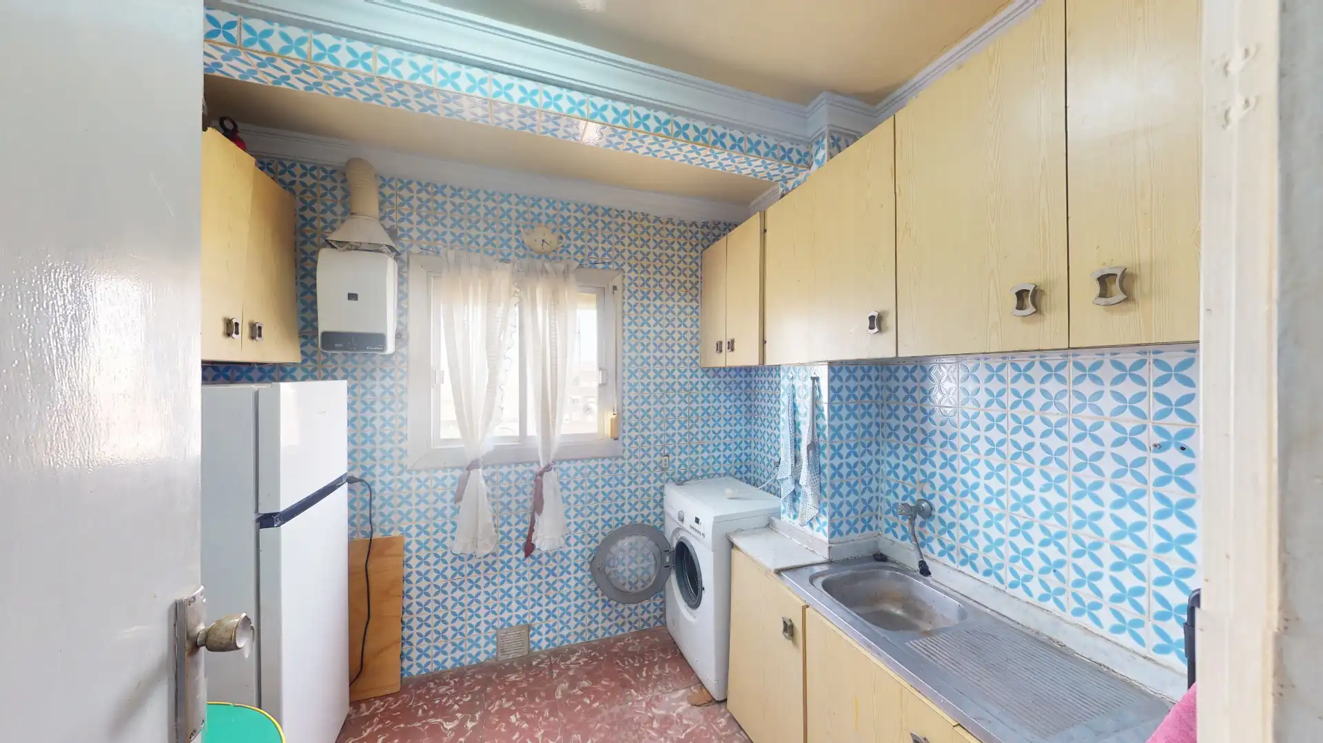 Kitchen of Flat for sale in Alicante / Alacant  with Terrace and Furnished