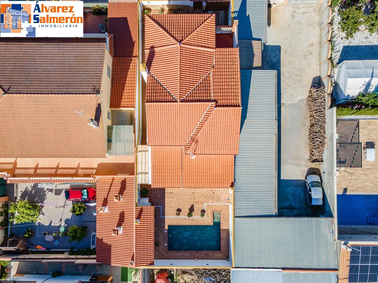 Vista exterior de Casa o xalet en venda en Albolote amb Aire condicionat, Calefacció i Terrassa