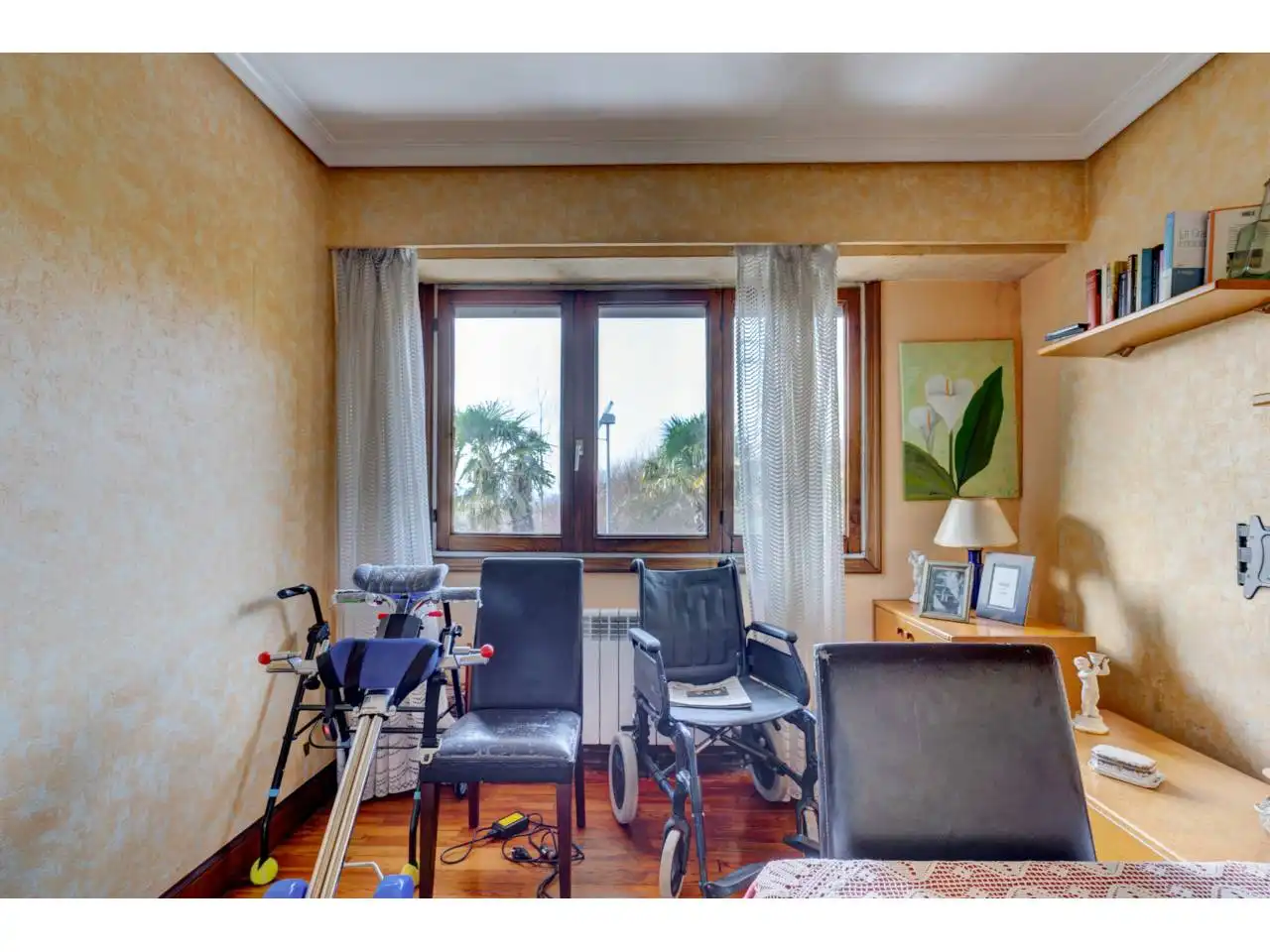 Sala d'estar de Finca rústica en venda en Hondarribia amb Calefacció i Terrassa