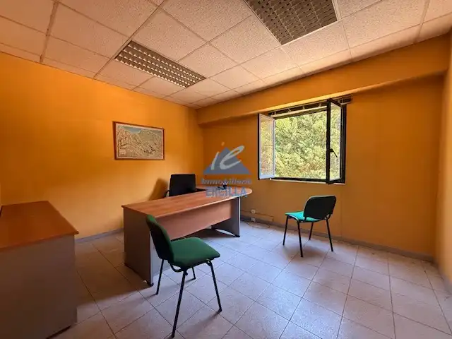 Nave industrial en venta en Galdakao
