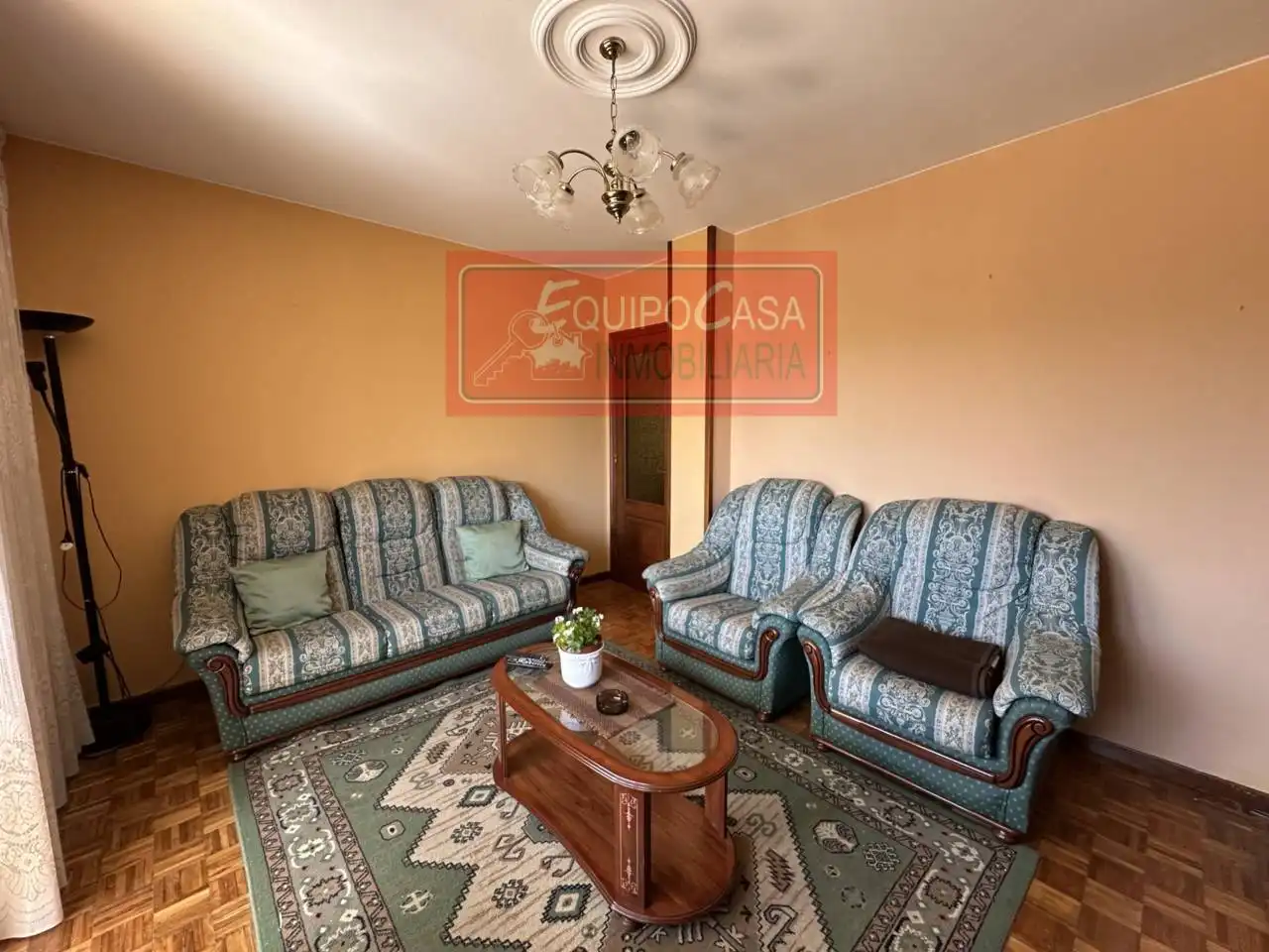 Living room of Flat for sale in Begonte  with Heating, Private garden and Parquet flooring