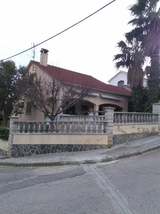 Vista exterior de Pis en venda en Albinyana