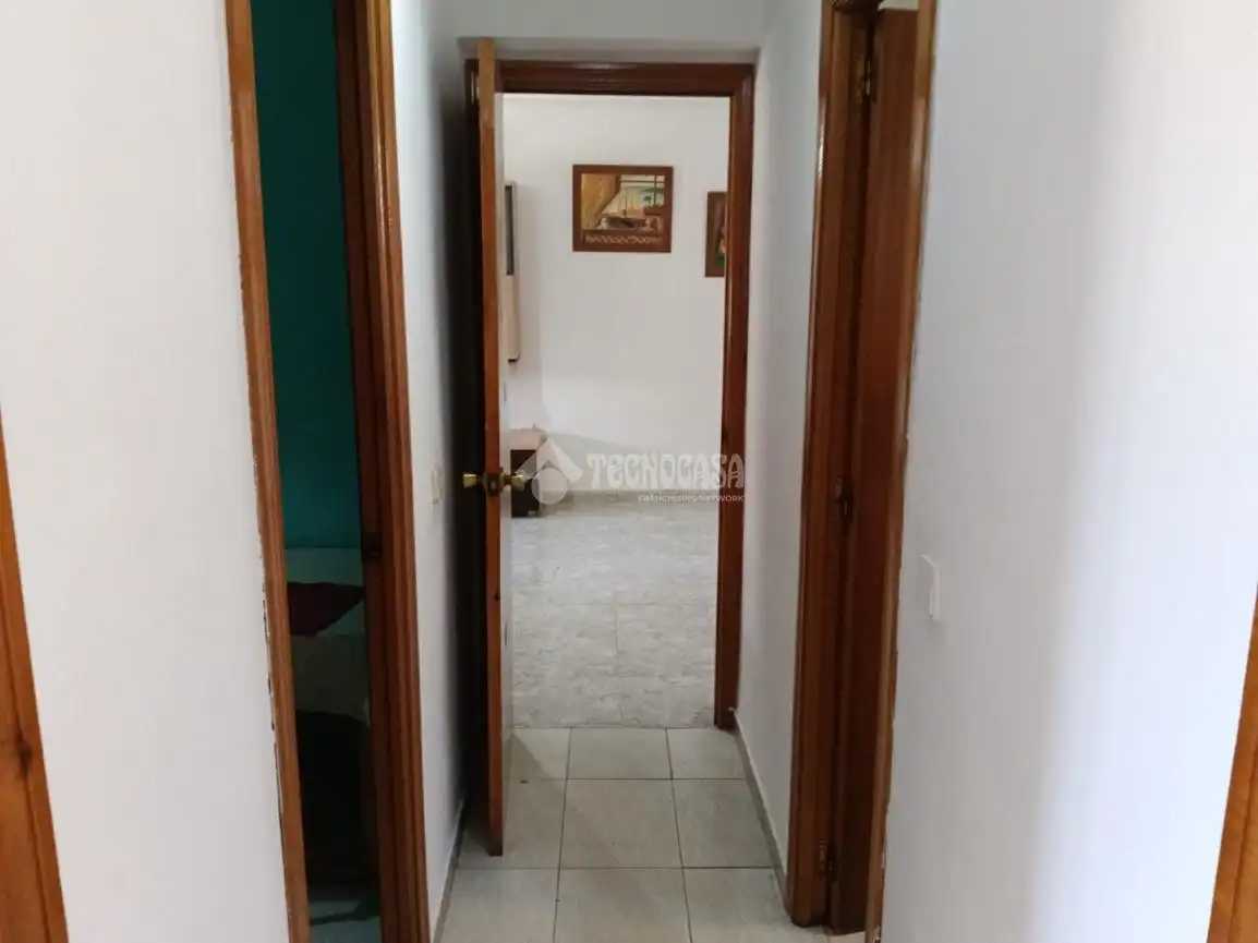 Piso en venta en Dos Hermanas con Amueblado y Balcón