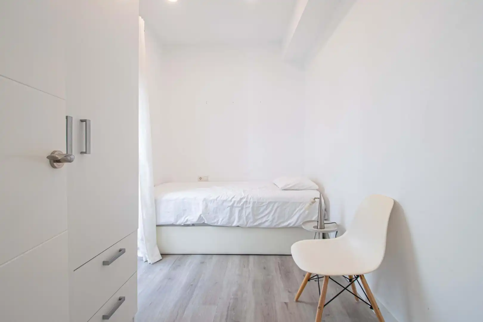 Habitación de Piso en venta en Sevilla con Aire acondicionado, Calefacción y Balcón