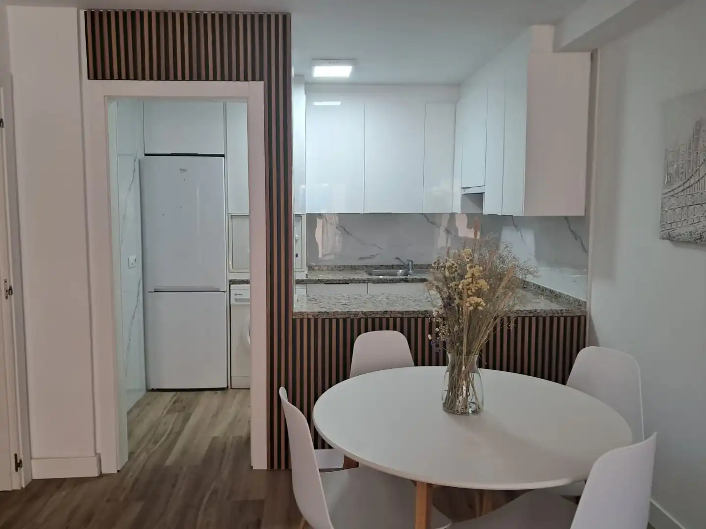 Cuina de Apartament de lloguer en Torrox amb Aire condicionat, Calefacció i Terrassa