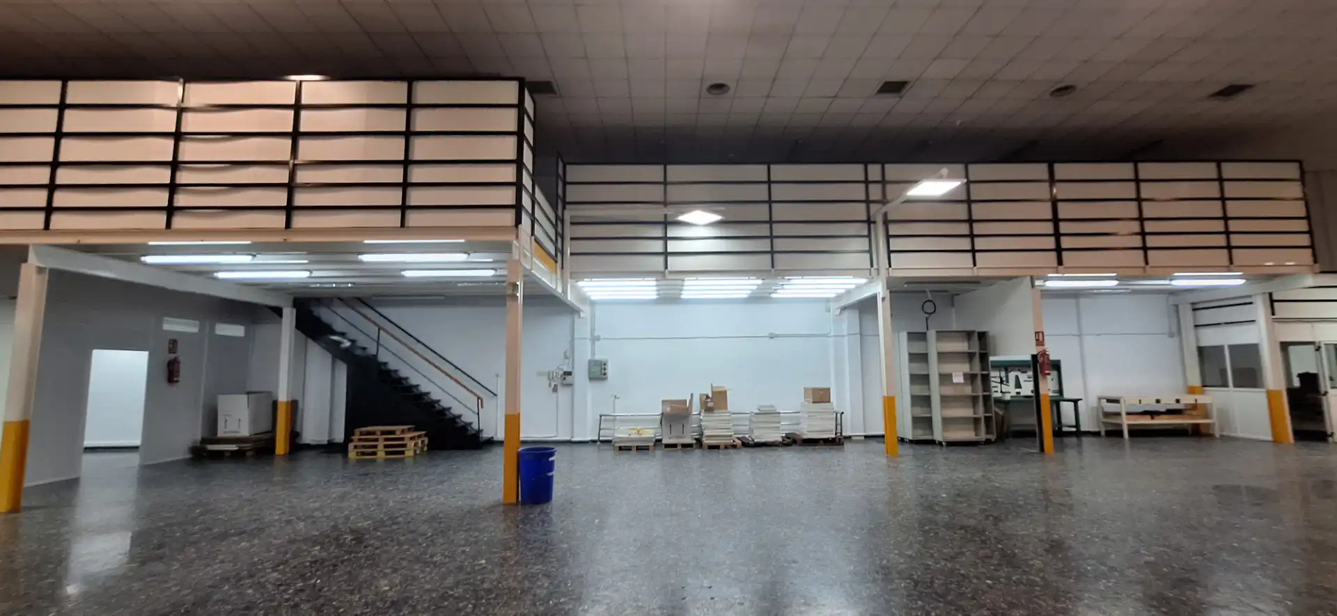 Fabrikhallen zur Miete in Picanya