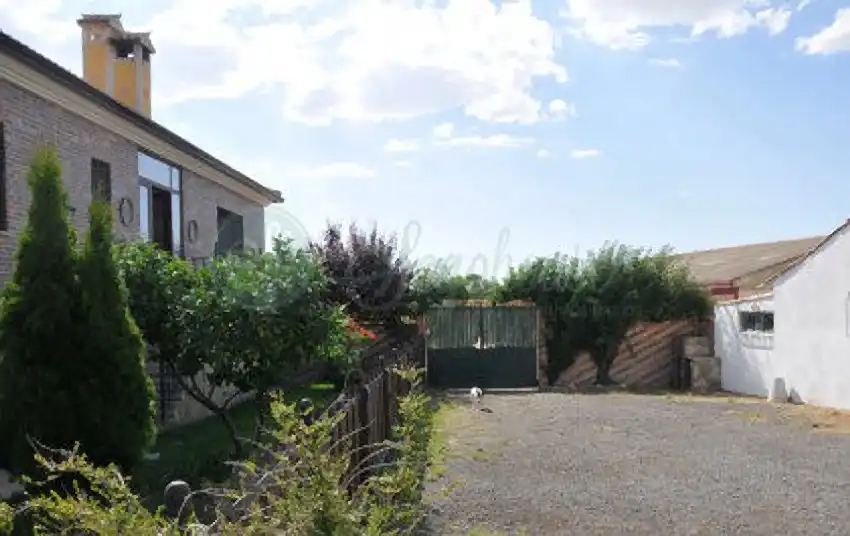 Exterior view of Houses for sale in Segovia  with Heating