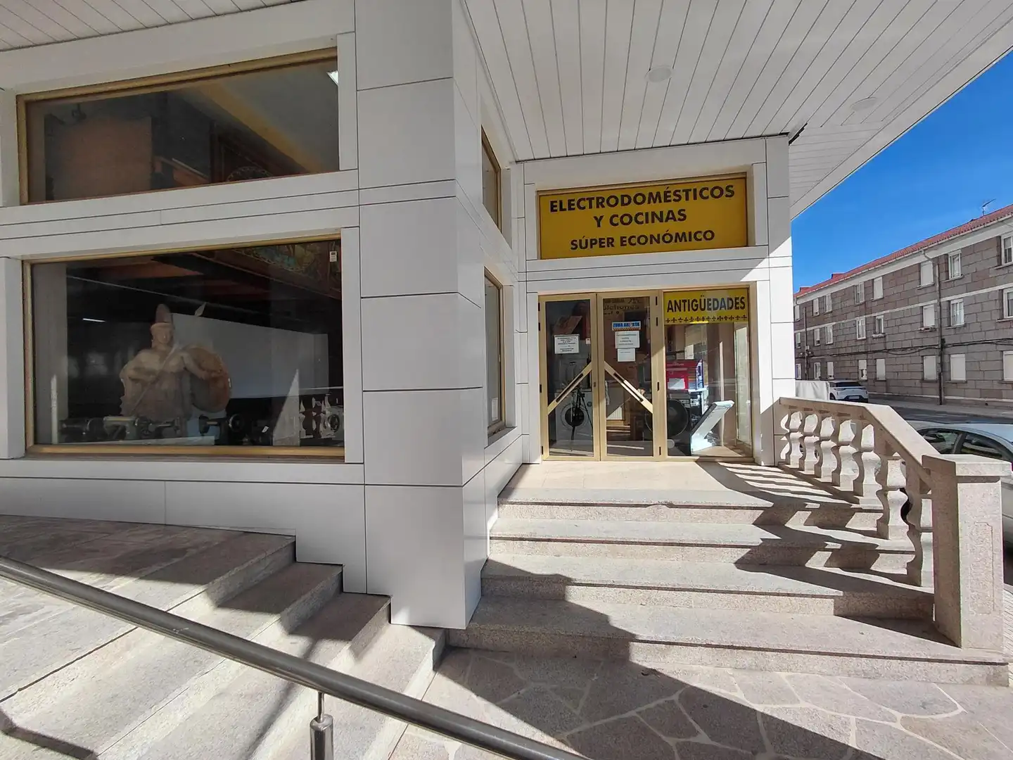 Local comercial de lloguer a Avenida de Rosalía de Castro, imagen 6