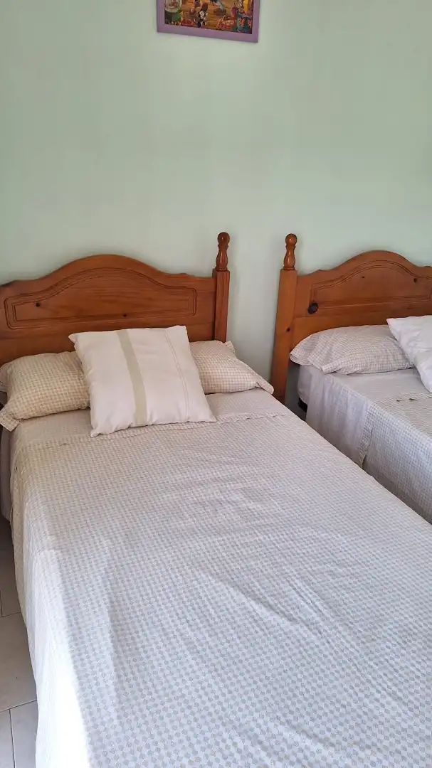Schlafzimmer von Einfamilien-Reihenhaus zum Verkauf in Torredembarra mit Heizung, Privatgarten und Terrasse