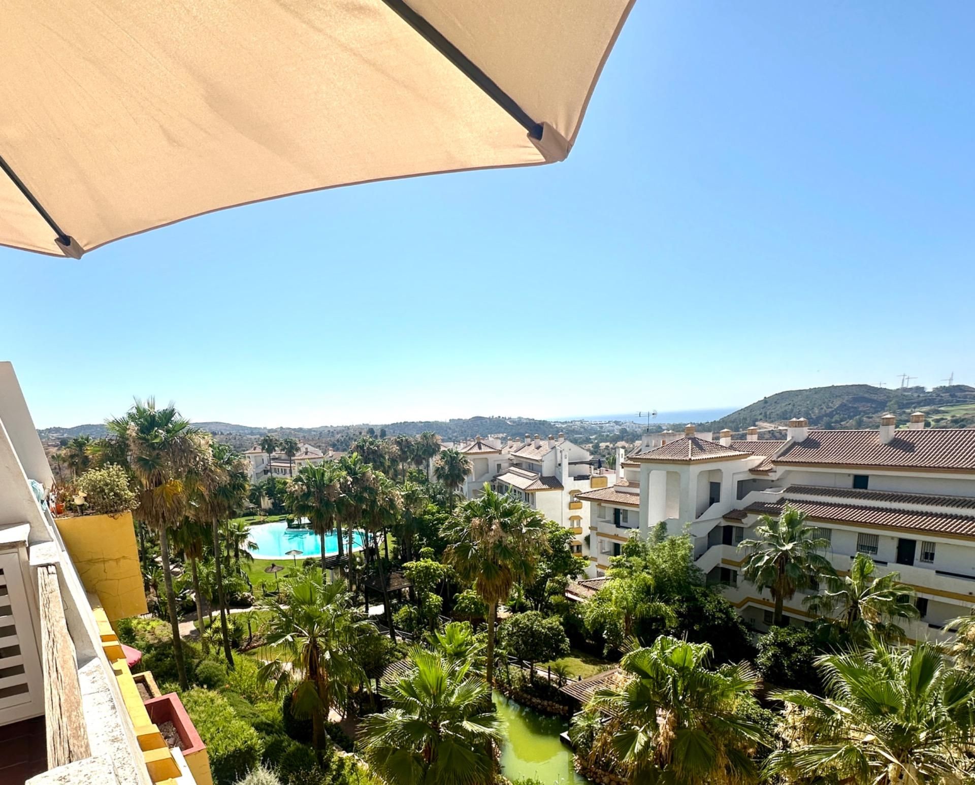 Exterior view of Apartment for sale in Mijas  with Air Conditioner, Private garden and Terrace