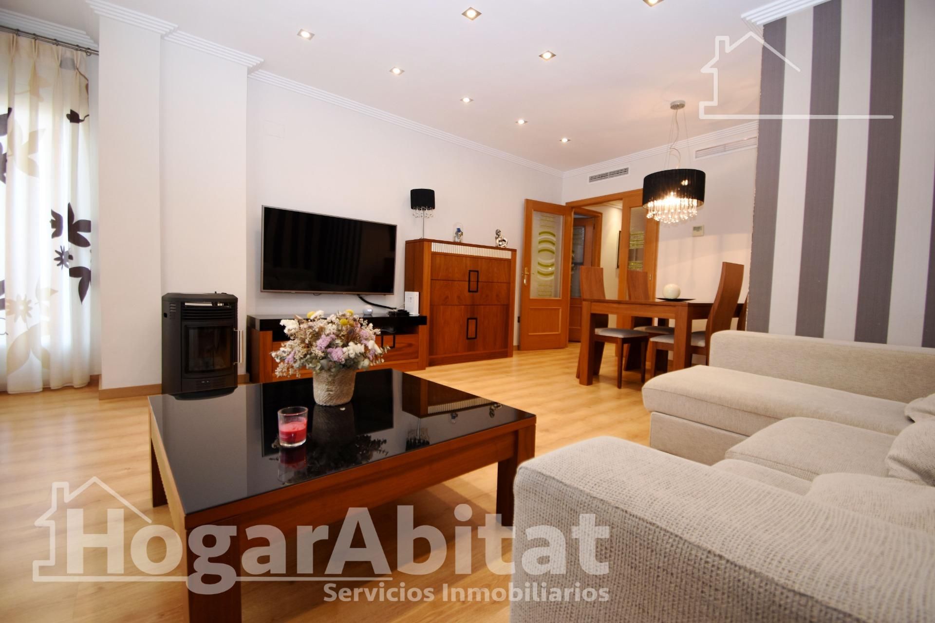 Sala d'estar de Pis en venda en Algemesí amb Aire condicionat, Terrassa i Traster