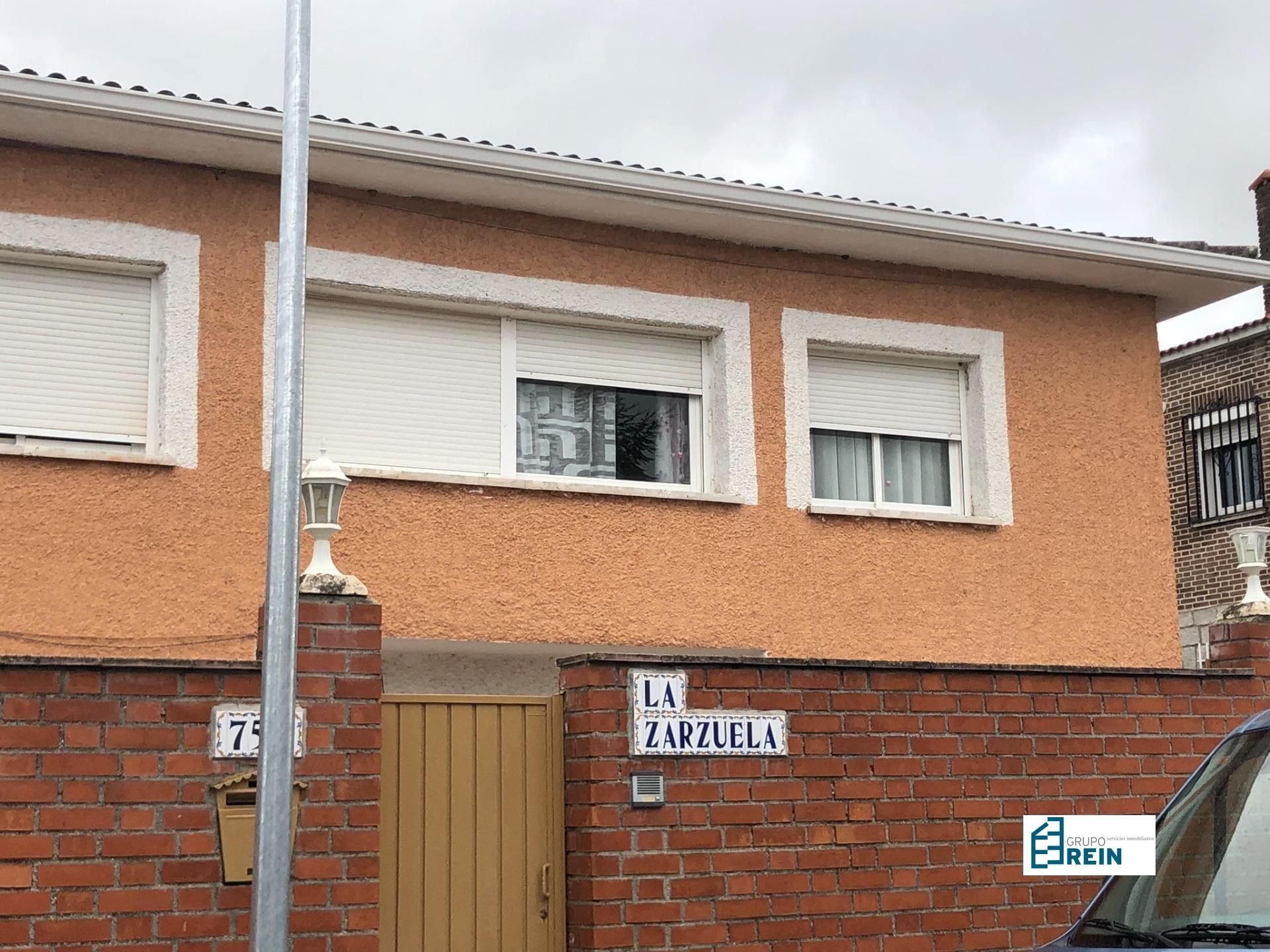 Single-family semi-detached for sale in Calypo Fado